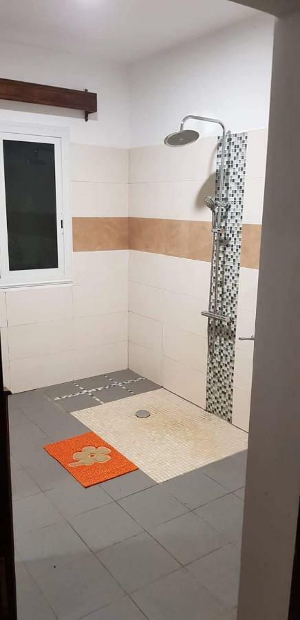 Chambre D'Hotes Valiha Ivato  エクステリア 写真